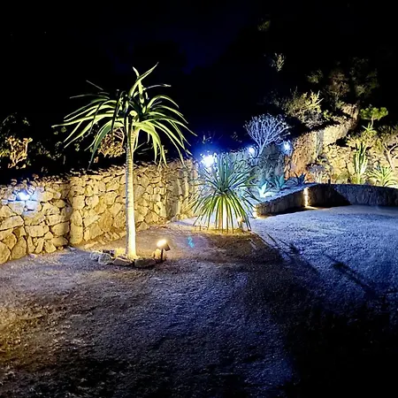 Lovely Place With Free Parking *