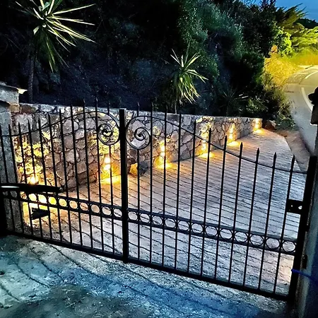 Lovely Place With Free Parking Lägenhet Corbara