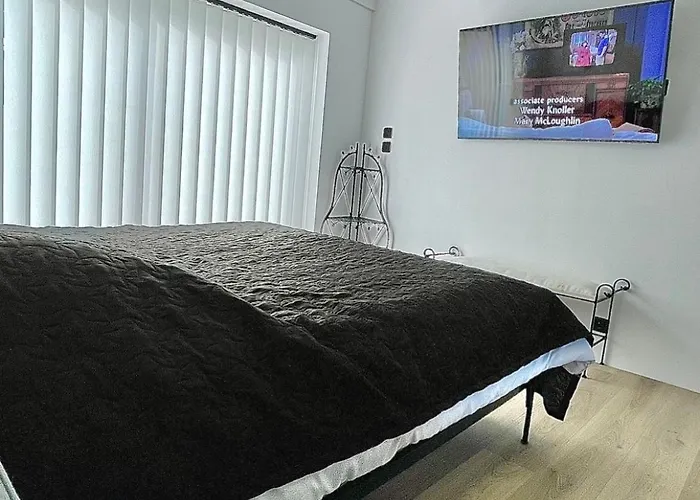 Daire Lovely Place With Free Parking